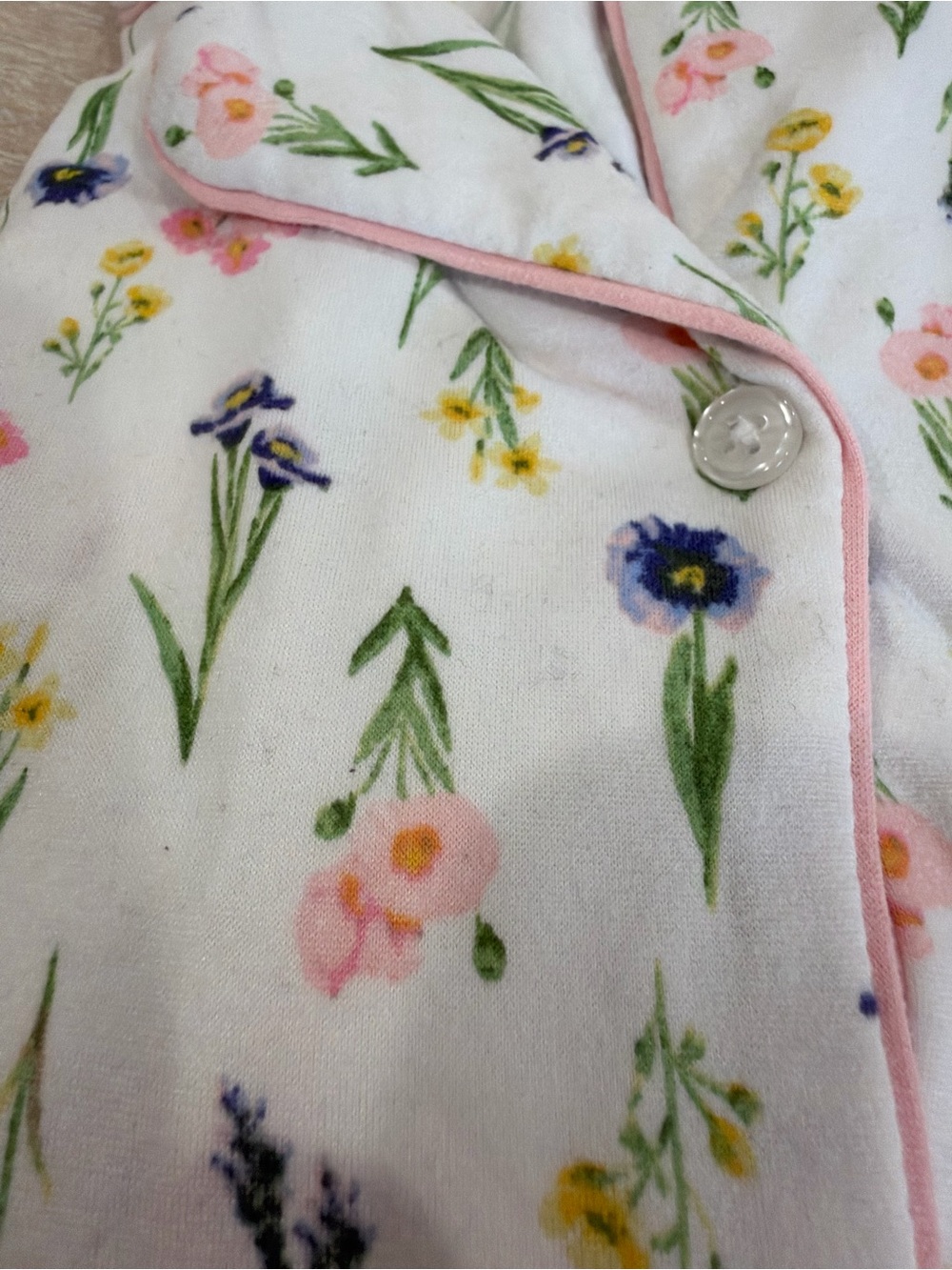 Tahari White Floral Pajama Set with Pink Trim - Picture 6 of 6